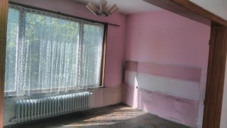 3 стаен, ж.к. Изток, цена 114990 евро- ПРОДАДЕН - image